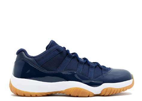 jordan navy gum